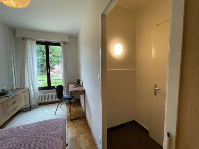 Your Next Chapter Starts Here - Furnished Room in a Top Location – photo 7 of 54
