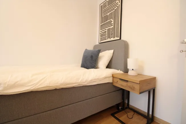 Your Next Chapter Starts Here - Furnished Room in a Top Location – photo 14 of 54
