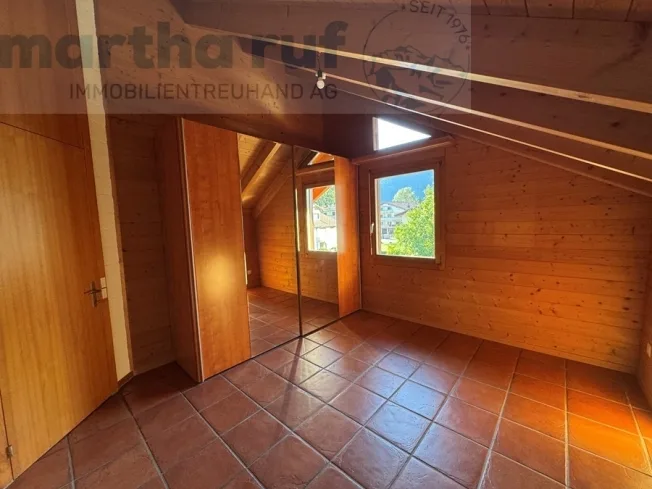 3.5-Zimmer-Dachwohnung mit traumhaftem Bergpanorama – foto 8 di 14