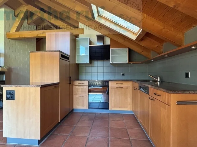 3.5-Zimmer-Dachwohnung mit traumhaftem Bergpanorama – foto 6 di 14