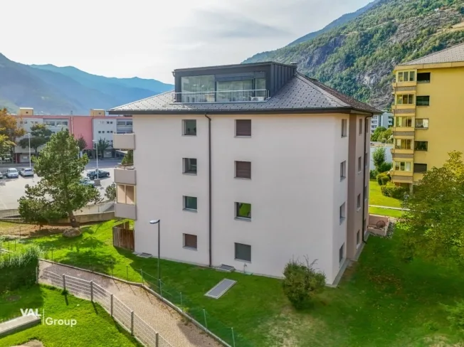 Charmante Wohnung mit Balkon mitten in Glis – Foto 9 von 12