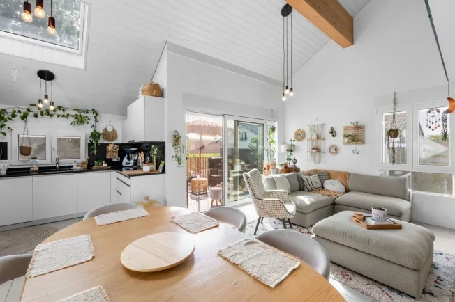 Dachgeschoß-Duplex, Helligkeit und Ruhe in einem 2023 erbauten Gebäude – Foto 9 von 13