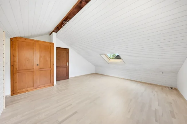 6.5 Zimmer Einfamilienhaus in Noville – Foto 2 von 8