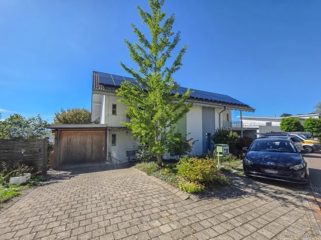 6.5 Zimmer Doppelhaushälfte in Remetschwil – Foto 2 von 15