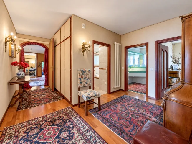 8.5 Zimmer Villa in Vacallo – foto 6 di 35