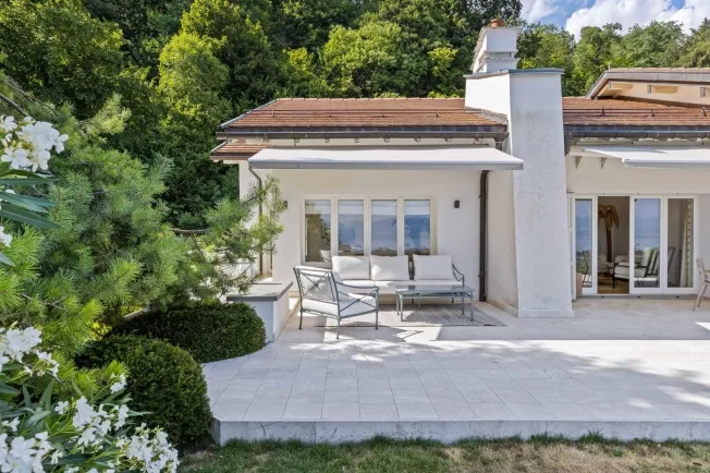 4.5 Zimmer Villa in Bursins – Foto 4 von 13