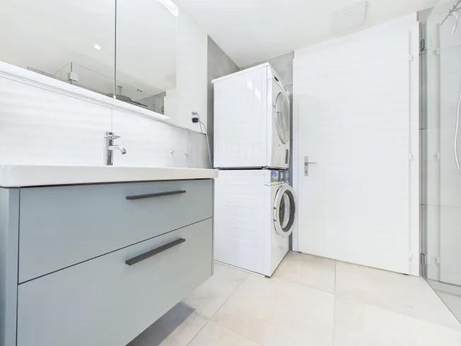 Frisch renovierte Gartenwohnung mit viel Privatsphäre. Die hät alles was es bruucht um sich dähei z'fühle! – Foto 12 von 13