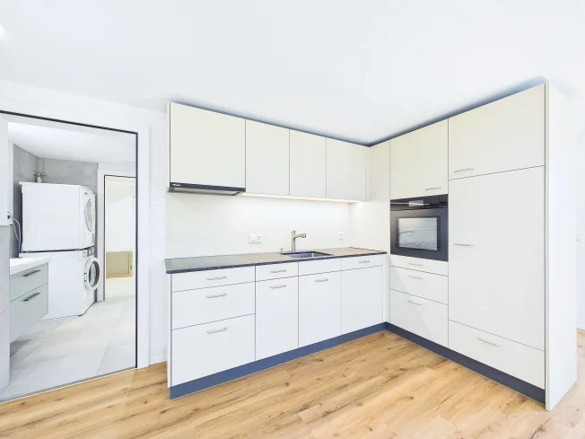 Frisch renovierte Gartenwohnung mit viel Privatsphäre. Die hät alles was es bruucht um sich dähei z'fühle! – Foto 7 von 13