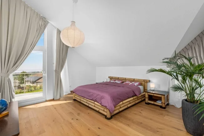 6.5 Zimmer Villa in Givrins – Foto 9 von 13