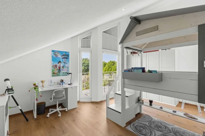 6.5 Zimmer Villa in Givrins – Foto 12 von 13