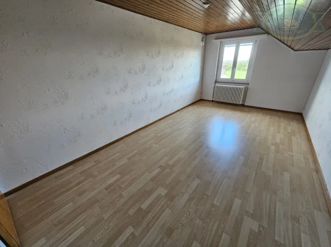 6.5 Zimmer Reihenfamilienhaus in Bure – Foto 9 von 17