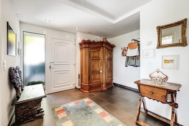 6 Zimmer Wohnung in Binningen – Foto 3 von 18