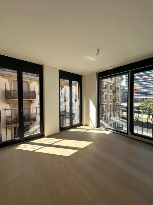 4 Zimmer Wohnung in Genève – Foto 2 von 6