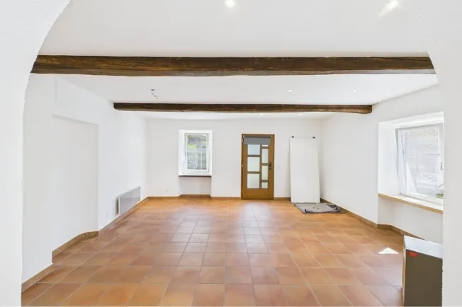 3.5 Zimmer Einfamilienhaus in Bogno – Foto 3 von 13