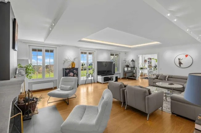 12 Zimmer Villa in Pampigny – Foto 8 von 13