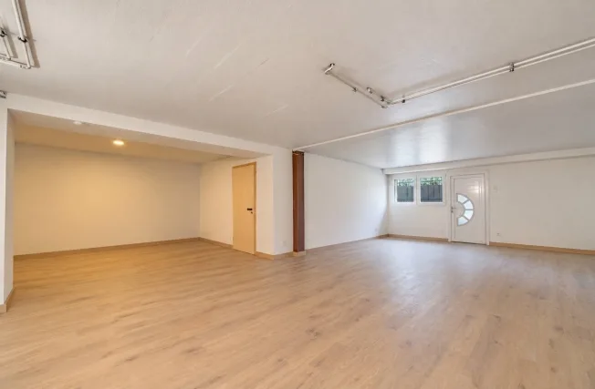 5.5 Zimmer Villa in Aigle – Foto 9 von 9