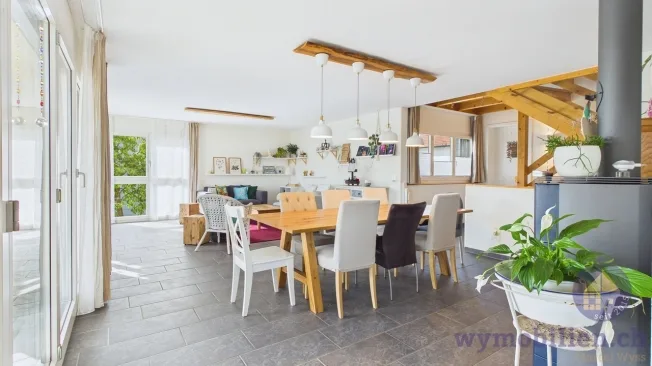 8.5 Zimmer Einfamilienhaus in Wiler BE – foto 2 di 12