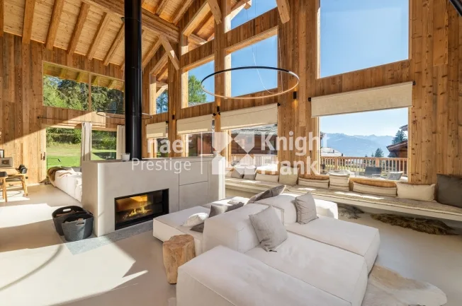 5.5 Zimmer Chalet in Crans-Montana – Foto 2 von 10