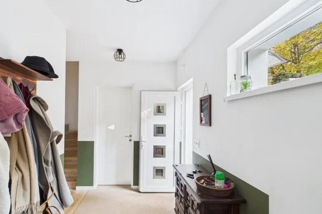 4.5 Zimmer Einfamilienhaus in Carabbia – Foto 4 von 13