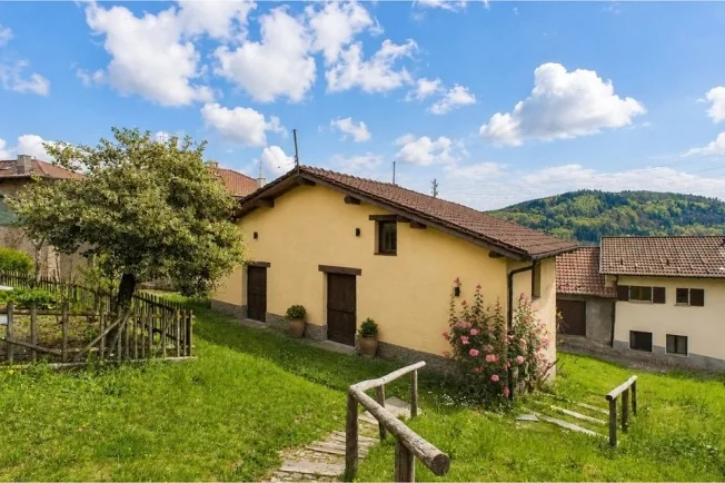 3 Zimmer Einfamilienhaus in Breno – Foto 2 von 7