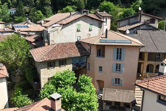4.5 Zimmer Einfamilienhaus in Iseo – Foto 3 von 13