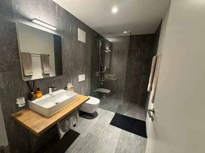 4.5 Zimmer Wohnung in Cazis – Foto 2 von 11