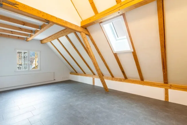 5.5 Zimmer Einfamilienhaus in Kollbrunn – photo 3 of 9