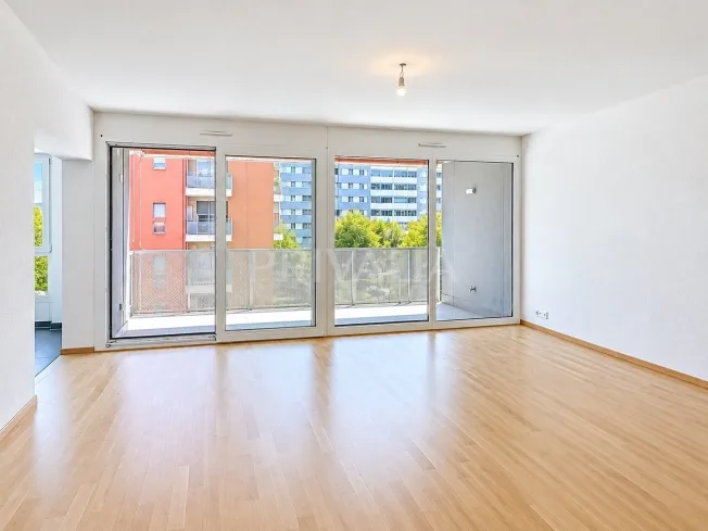 4 Zimmer Wohnung in Onex – Foto 1 von 5