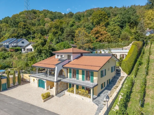 8.5 Zimmer Einfamilienhaus in Bursins – Foto 2 von 13