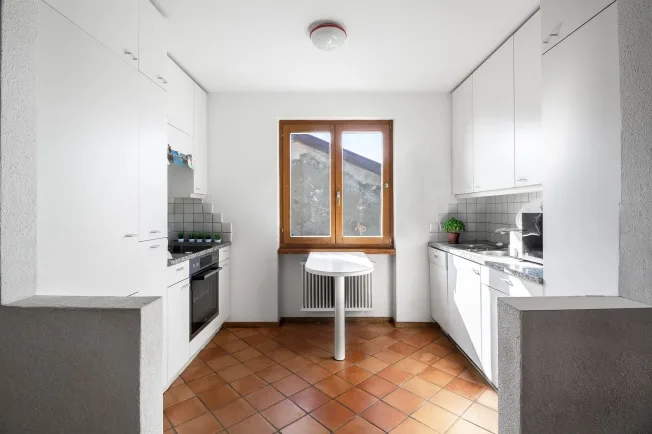 Bright attic apartment with garden and terrace – photo 4 of 9