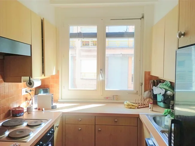 EAUX-VIVES - Appartement 4 pièces ?70 m² au 3e étage + Balcon – photo 2 sur 8