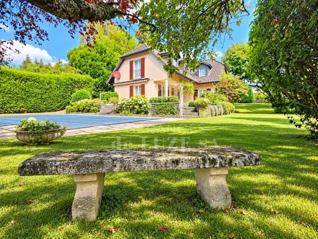 EN EXCLUSIVITE - Spacieuse villa individuelle familiale de 6 pièces – photo 2 sur 30