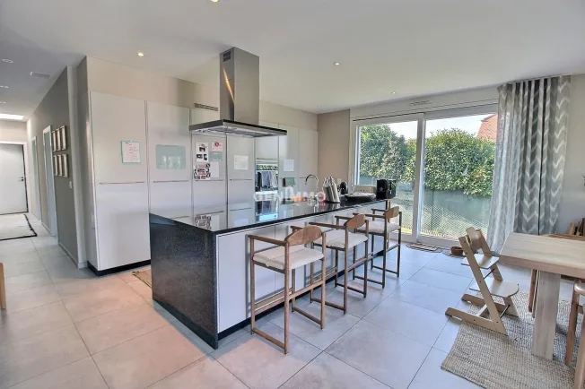 7 Zimmer Reihenfamilienhaus in Anières – Foto 2 von 7