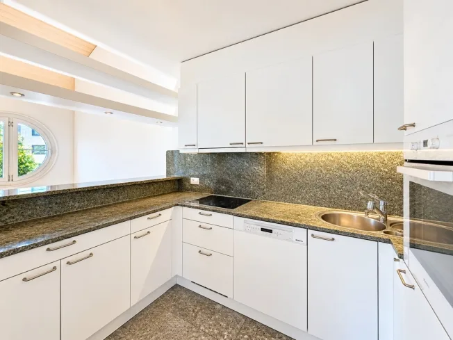 Sehr schönes Doppelstockapartment – Foto 7 von 13