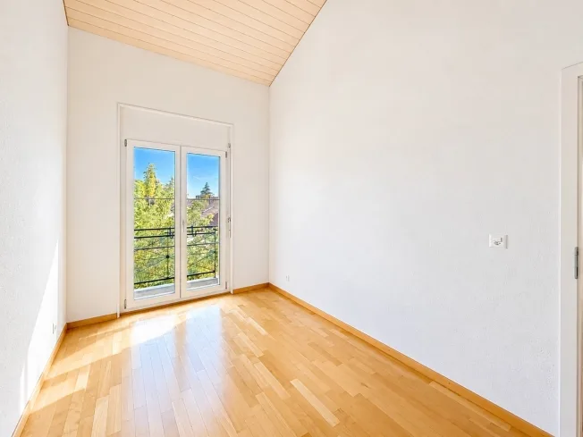 Sehr schönes Doppelstockapartment – Foto 12 von 13