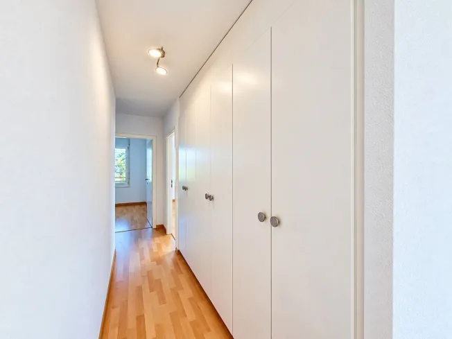 Sehr schönes Doppelstockapartment – Foto 8 von 13