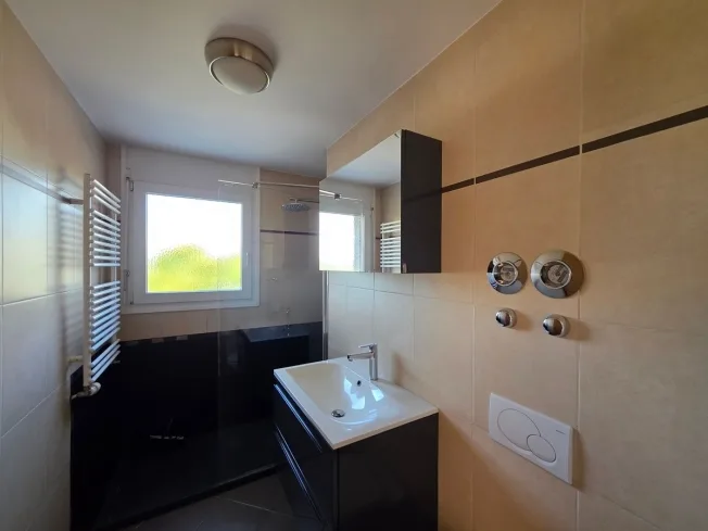 5 Zimmer Wohnung in La Chaux-de-Fonds – photo 11 sur 13