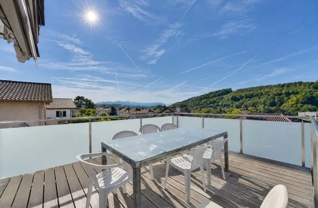 7.5 Zimmer Villa in Penthalaz – Foto 2 von 13