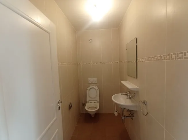 NATIONS - Through Apartment 4.5 rooms ?100 m², Mont-Blanc & Jet – photo 14 of 31