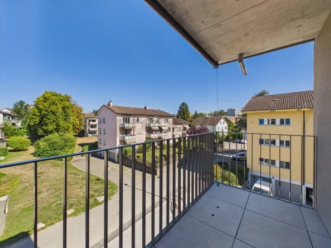 Sonniger Balkon, Minergie-Standard, Lift & Perfekte ÖV-Anbindung! – Foto 6 von 14
