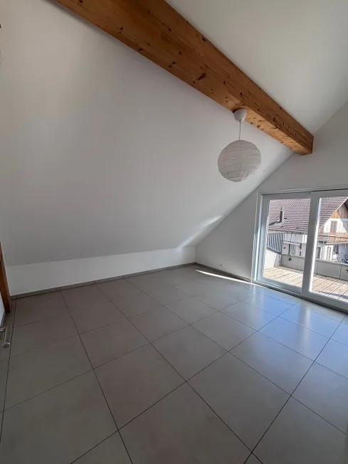Schöne und moderne 4,5-Zimmer-Wohnung zu vermieten – Foto 7 von 9