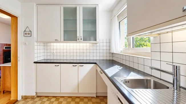 6 Zimmer Einfamilienhaus in Laufen – Foto 7 von 20