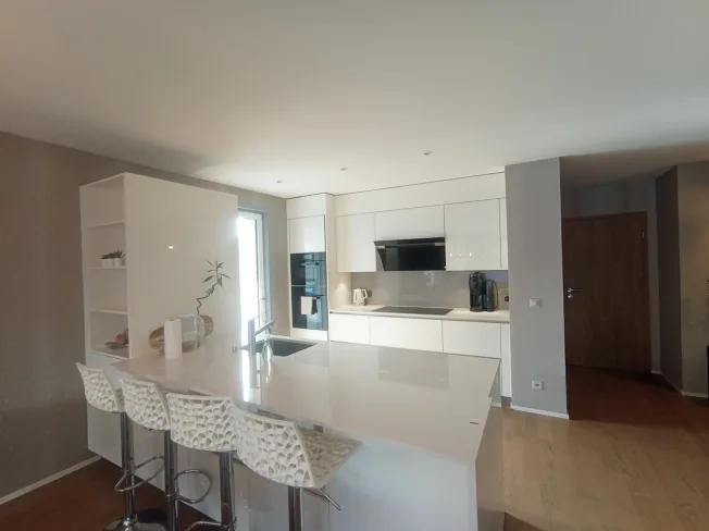 5 Zimmer möbl. Wohnobjekt in Cointrin – Foto 3 von 20