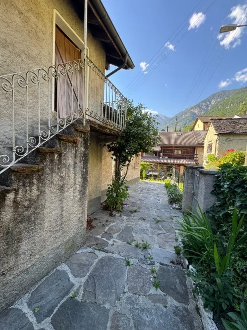 4.5 Zimmer Einfamilienhaus in Malvaglia – photo 9 of 13
