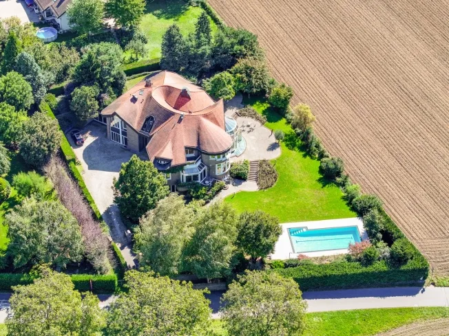11 Zimmer Einfamilienhaus in Sullens – Foto 3 von 13