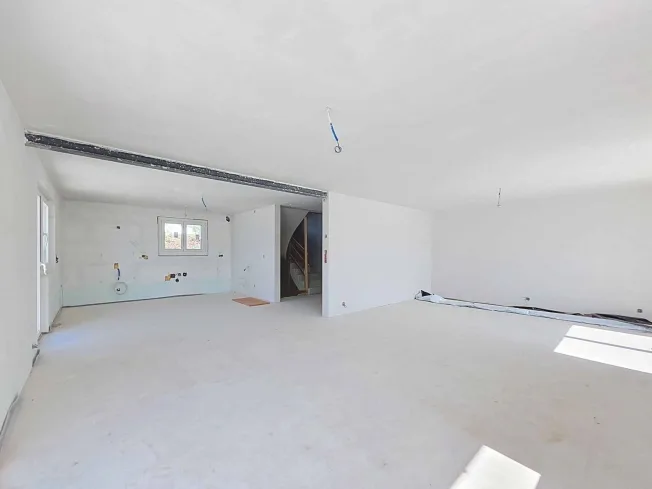 Neu! Einfamilienhaus mit Pool und herrlicher Aussicht auf den See – Foto 8 von 16