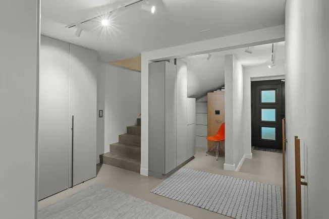 Co-Exklusivität - Angenehmes renoviertes Einfamilienhaus – Foto 11 von 13