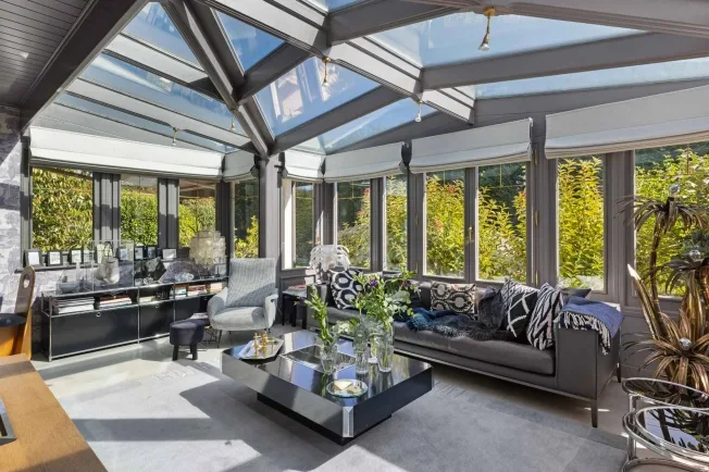 Co-Exklusivität - Angenehmes renoviertes Einfamilienhaus – Foto 5 von 13