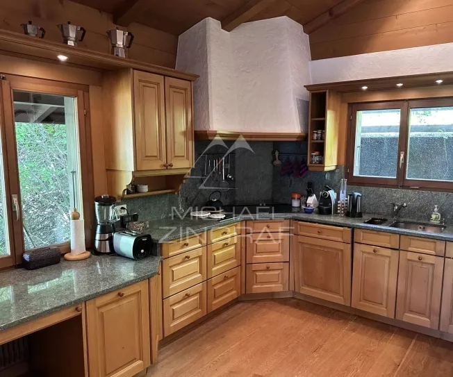 7 Zimmer Wohnung in Gstaad – Foto 4 von 11