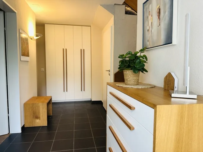 6.5 Zimmer-Haus mit grosser Terrasse und unglaublicher Weitsicht – Foto 2 von 18